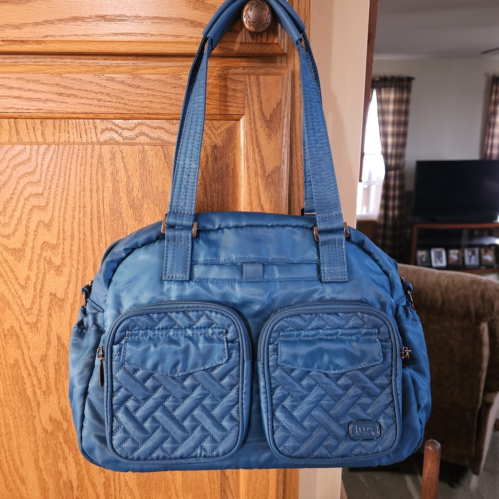 lug Quilted Front-Pocket Tote in Teal Blue